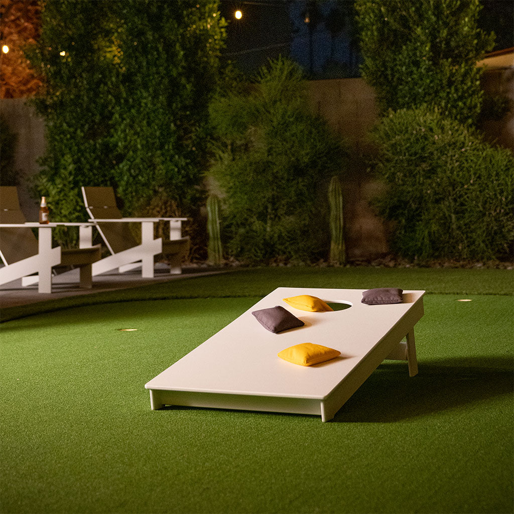Play Cornhole