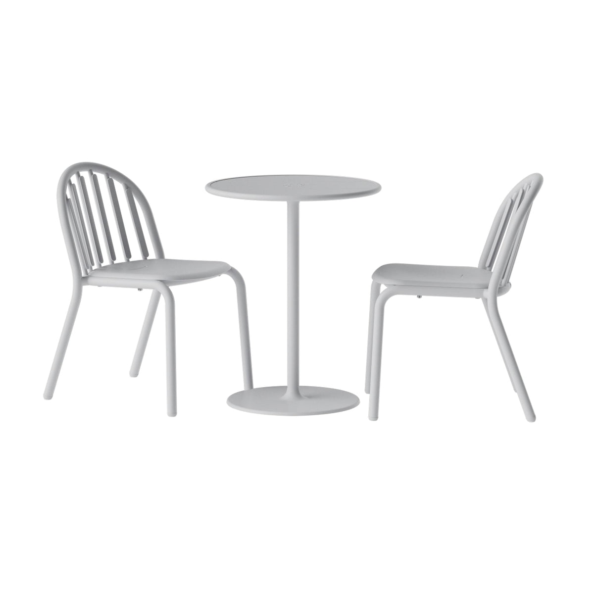 Fred&#39;s Bistro Set by Fatboy in light grey offering a modern and stylish look with a robust table and chairs, perfect for refined outdoor dining.