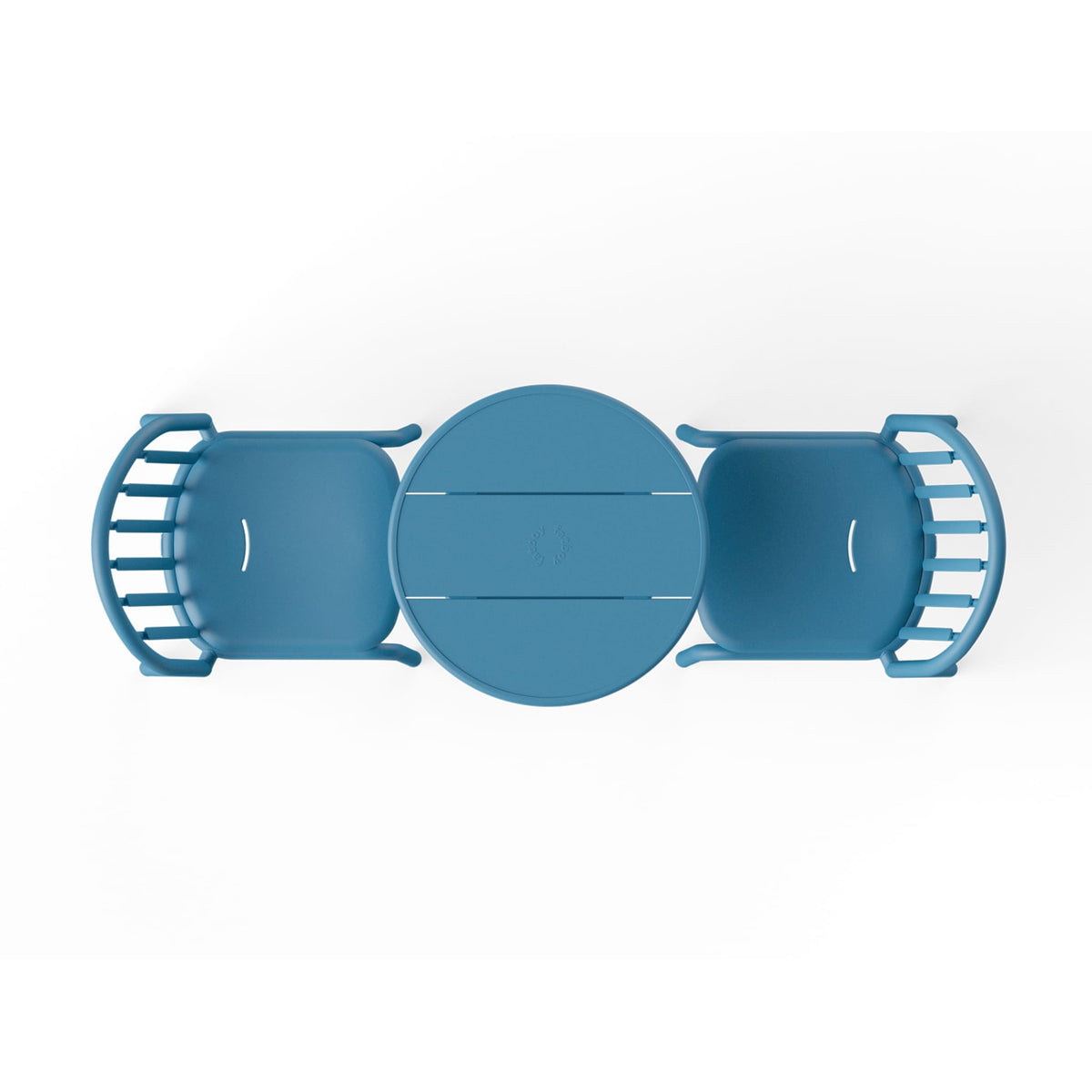 Fatboy Fred&#39;s Bistro Set in wave blue showcasing a contemporary design with a sturdy table and chairs, ideal for sophisticated outdoor dining.