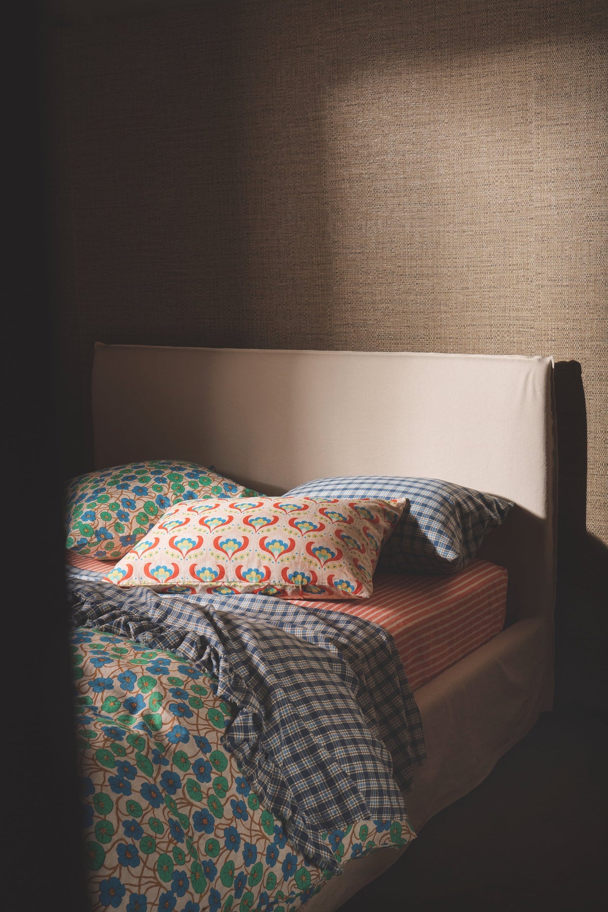 NEW - Addis Check Flat Sheet