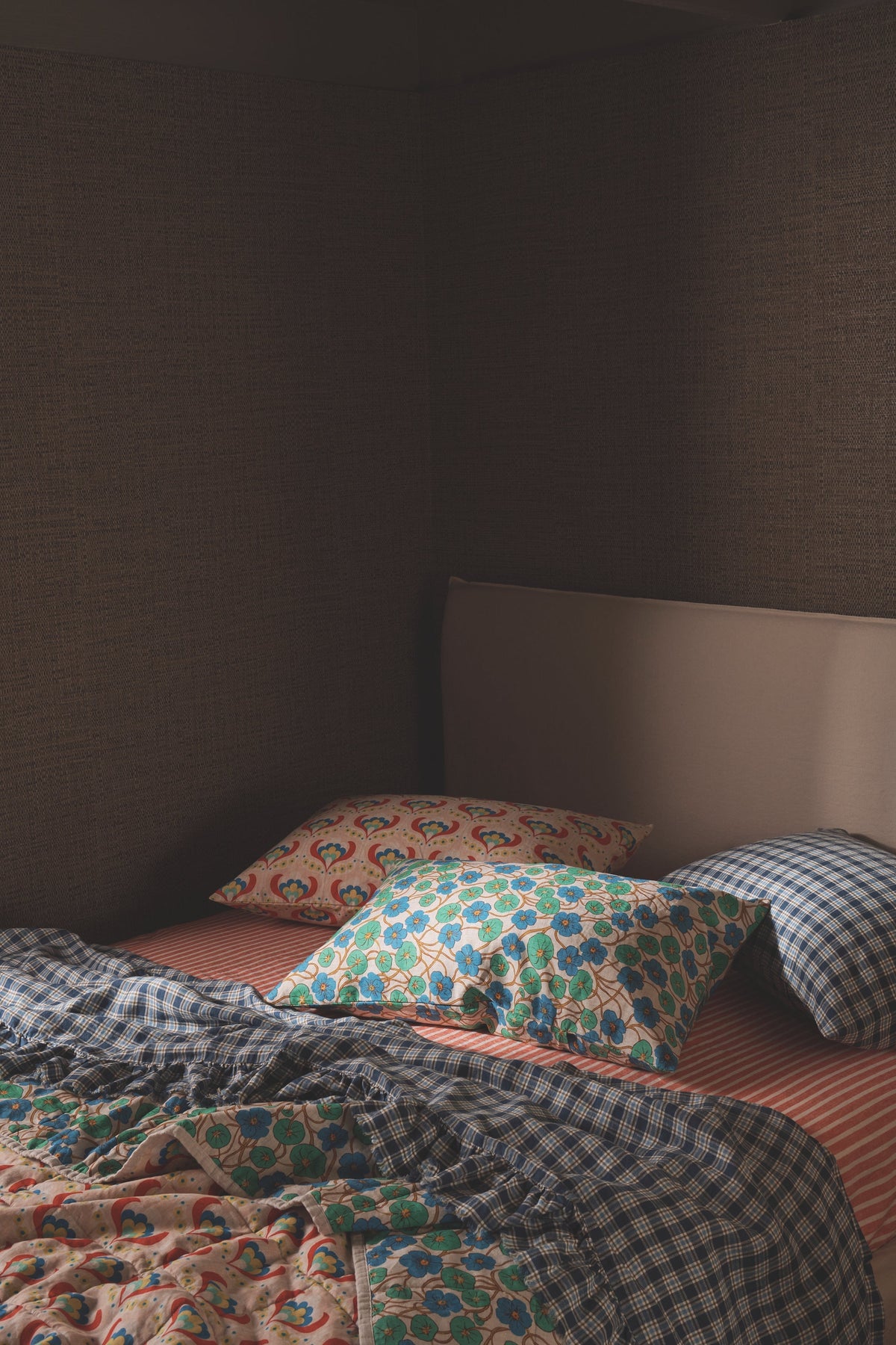NEW - Addis Check Flat Sheet