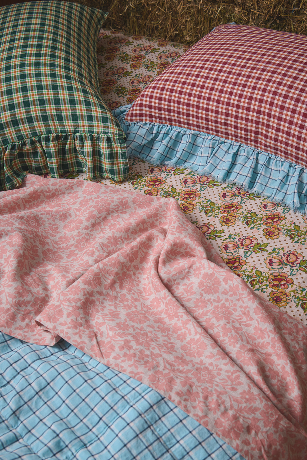 NEW - Grevillea/Fairywren Double Sided Quilt