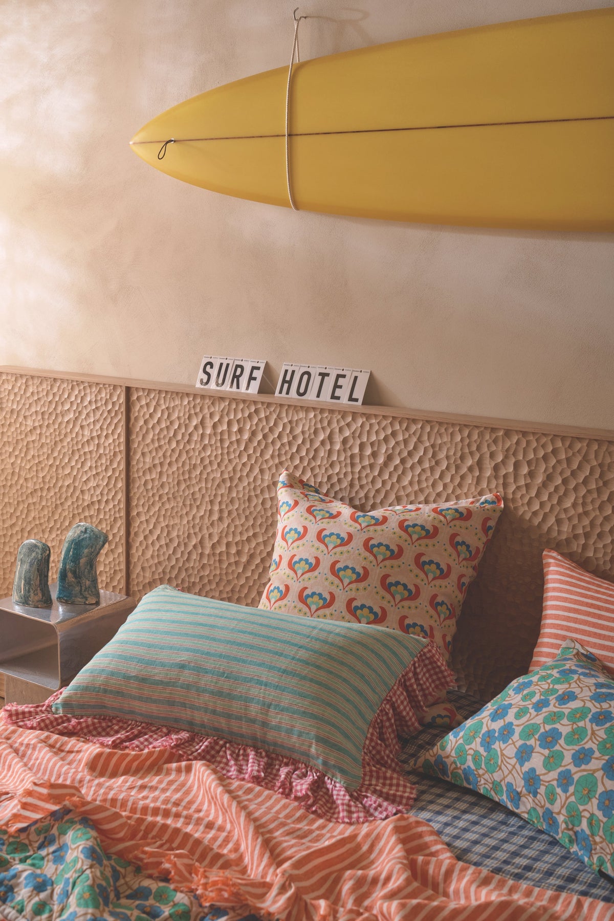 NEW - Gidget Stripe Full Ruffle Pillowcase Set