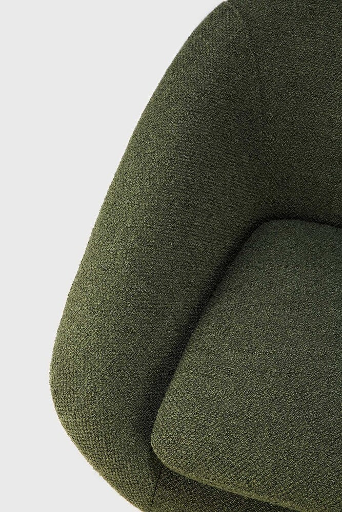https://media.ethnicraft.com/sys-master/s3_product_medias/ha6/h1e/8889639665694/product_wf_20136_Barrow_lounge_chair_Pine_Green_fabric_det02_WEB.jpg
