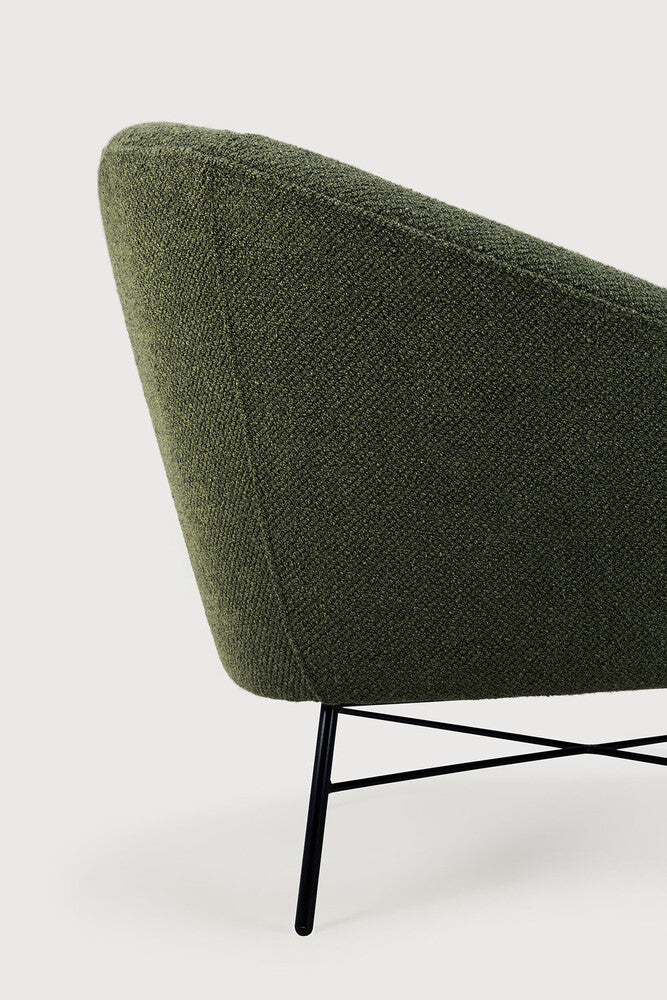 https://media.ethnicraft.com/sys-master/s3_product_medias/ha8/hd1/8884351696926/product_wf_20136_Barrow_lounge_chair_Pine_Green_fabric_det03_WEB.jpg
