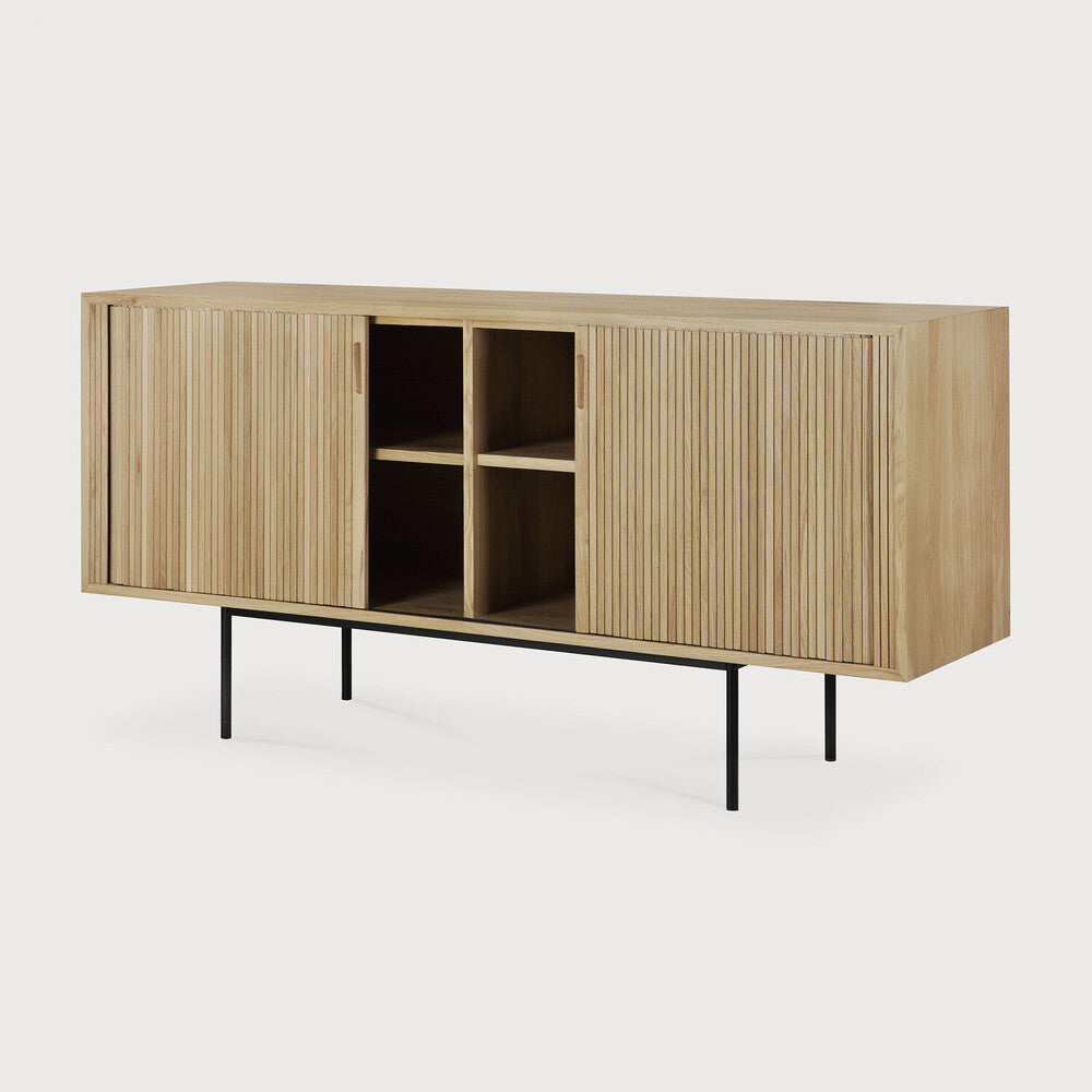 https://media.ethnicraft.com/sys-master/s3_product_medias/he3/h09/9083184873502/product_wf_50052_Roller_Max_sideboard_oak_2_doors_side02_web.jpg